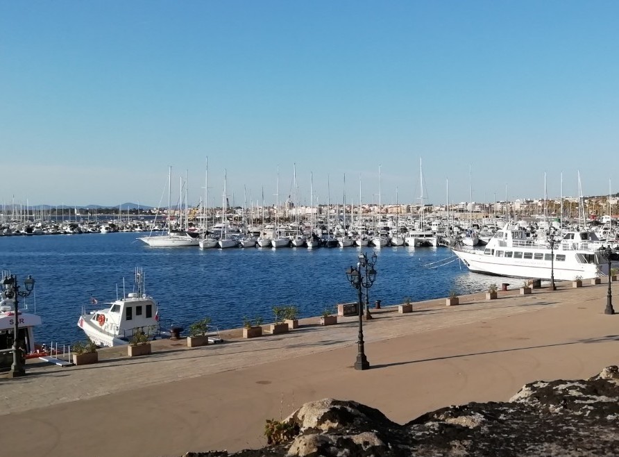 Trasferimenti Taxi e Minibus in Sardegna